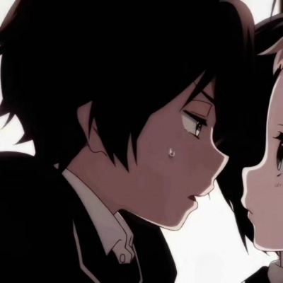 太阳强烈，水波温柔