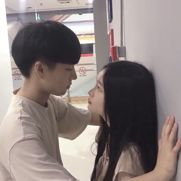 小清新唯美情侣头像 纵拥千千晚星 唯你是我眼中的星辰