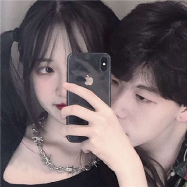 沈曦：一对两张恩爱情头