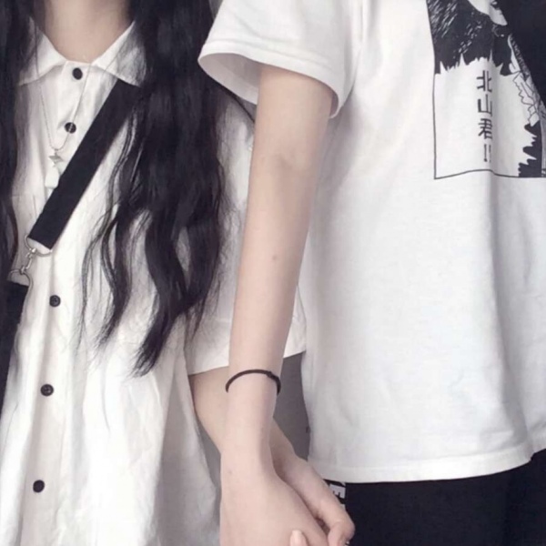 林哲 真人部位一对两张/情头 故事不长,容易概括 简单四字 爱而不得