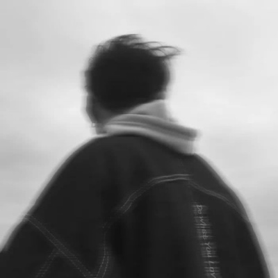 黑白男生头像/你还是我发呆会想念的人啊