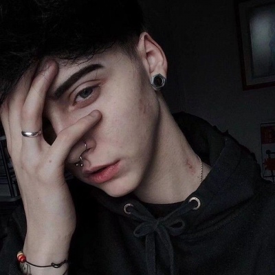 超酷真人男生头像  满目山河注定爱而不得