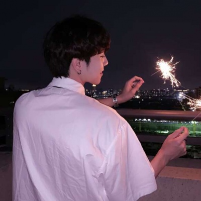 乔姒  自截烟花男孩/煜总是这条gai最靓的仔