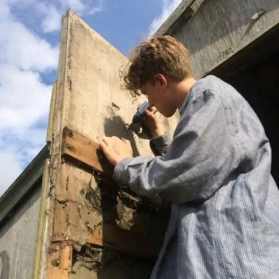 欧美男头.杂‖你眼中的春与秋胜过所有山川河流