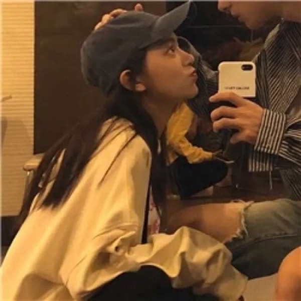 安奈 抖音清新情侣头像 你爱的人爱你 爱你的人爱你 到哪都是惊喜