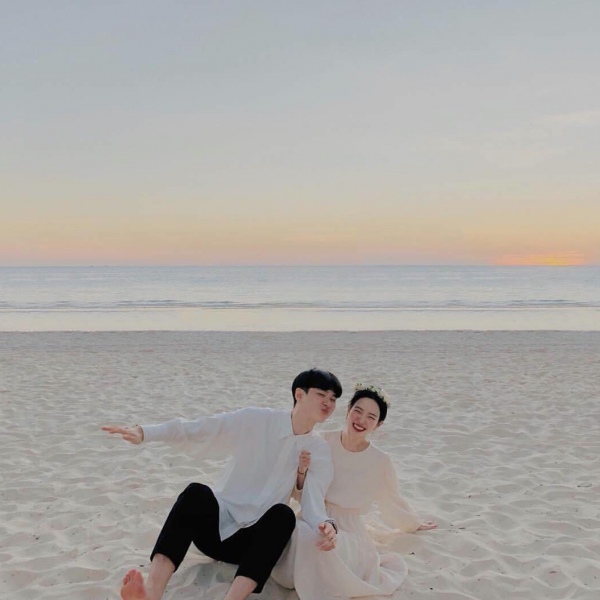 你如江南月色下的光，我是江南岸上的少年?