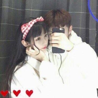 情侣头像真人/众生皆苦，只有你是草莓味