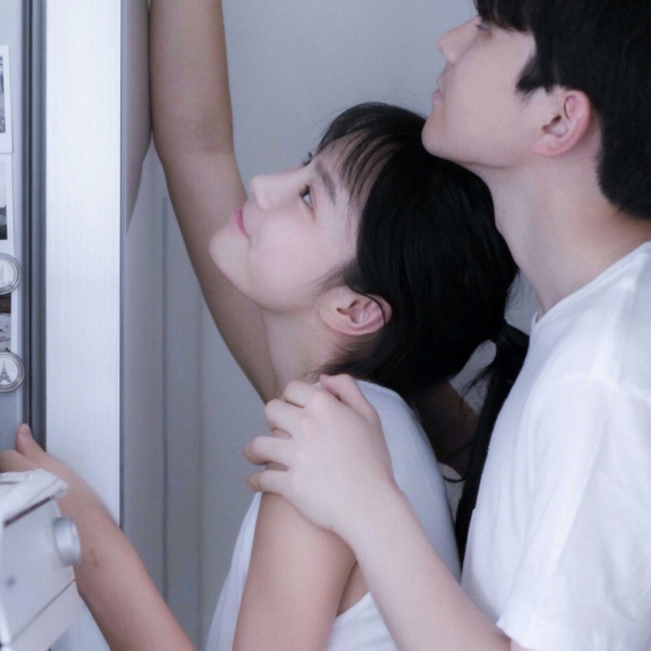 沈倦/喜欢你呀 像一颗牛奶糖从眉间甜到脚尖.