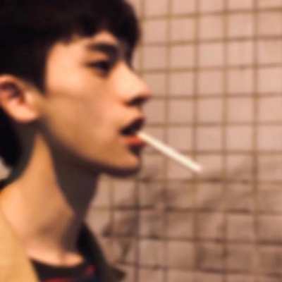 林然/男生头像.干净