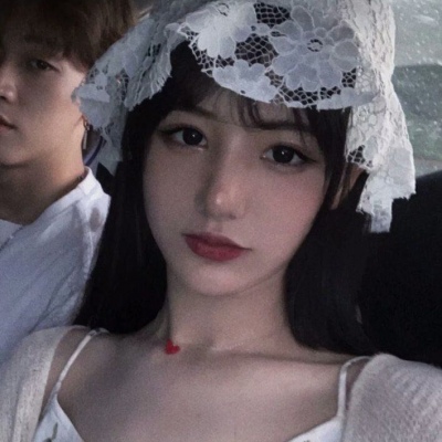 一对两张时尚潮流风真人情头.你有新的恋爱订单 请及时收取我.