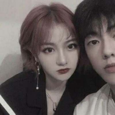 情头/一对两张/想给你脖子种满草莓 向全世界宣布你是我的.