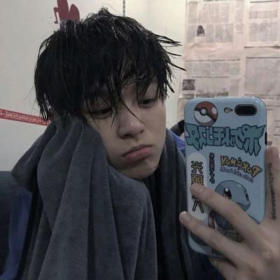 男生头像 习惯了孤独等待的日子