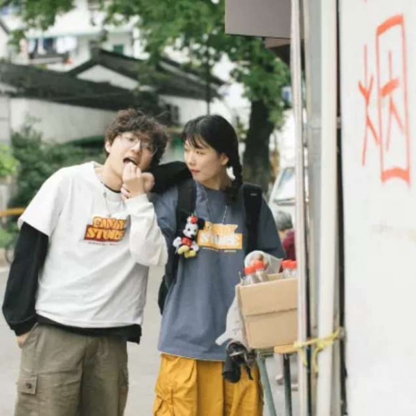 情侣头像/唯美/甜蜜/ 你好  借一生说话