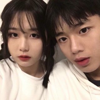 男女情侣头像秀恩爱图片一对 2025最新微信情侣头像图片