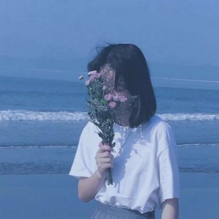 女生头像蓝色系天空伤感 2025唯美天空蓝色女头图片