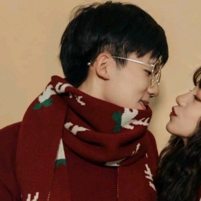 唯美浪漫喜庆红色系情侣头像