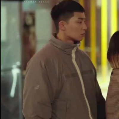 发现一个 前面是情头 后面是闺蜜头