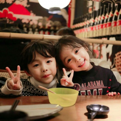 情侣头像: 生活应该是美好又温柔的 希望你也是