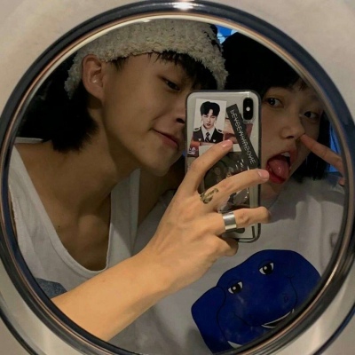 用一个词来形容“爱”——love♡