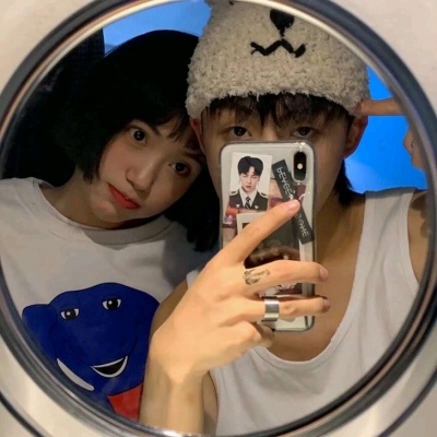 溺毙:一对两张时尚潮流真人情头.你到底是哪里来的绝世大宝贝