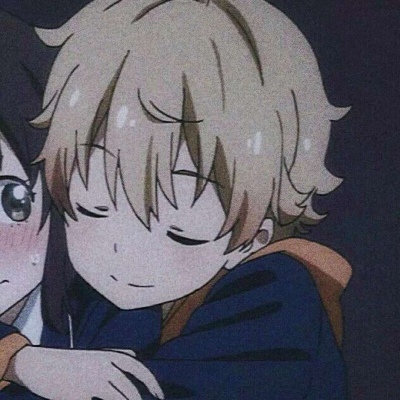 “想见你 只想见你 未来过去 我只想见你”（动漫情侣头像）