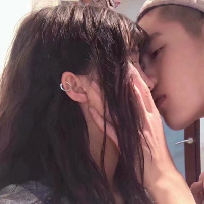 优质/断掉的绳子可以系上但它终究多了个结