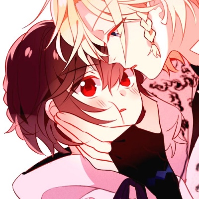 二次元超甜情侣头像一对两张 粉色暖色系动漫情头