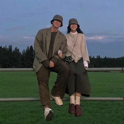 甜蜜情侣头像 我把梦想换成柴米油盐酱醋茶了