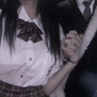 卿晟'/ 对不起...我，我还喜欢你