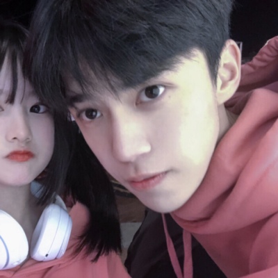 漠/满目星河，目只见你。❤️❤️