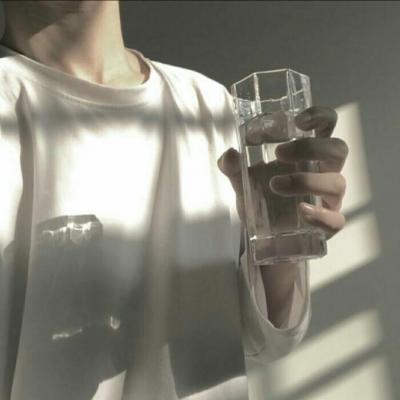 干净部位男头‖尽人意的全然是割舍