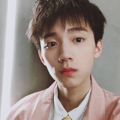 【男头】就算鞋很脏，也要笑得像国王