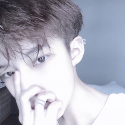 真人男头 还要多久我才能在你身边