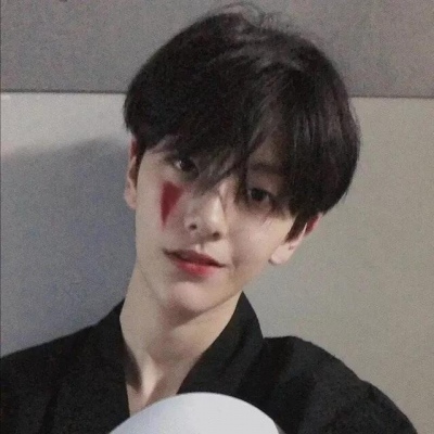 By.宿醉/男生头像/没你的世界好好坏坏，只是无味空白