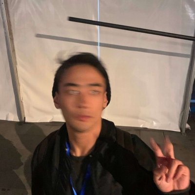 ?烟花盛开的时候，我在想你。