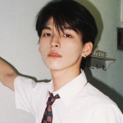 苏瓷:成熟高冷男头（个性 时尚 成熟 优质 高冷）