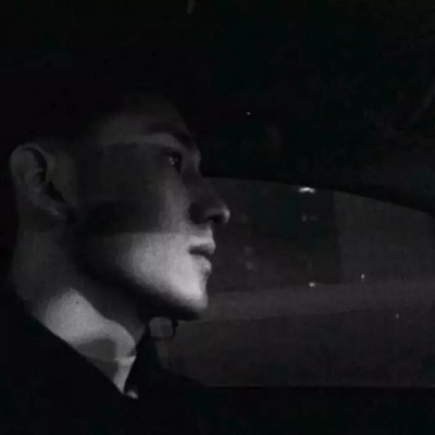 进来给自己换个微信头像