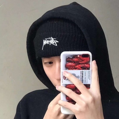 九子酱I 禁欲/温柔/可爱/超拽/玩网/欧美/高冷/男生头像