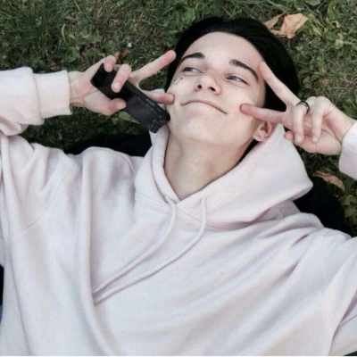 陈情|个性欧美男生头像 能笑到岔气的人当然能哭的悄无声息 ​​​.