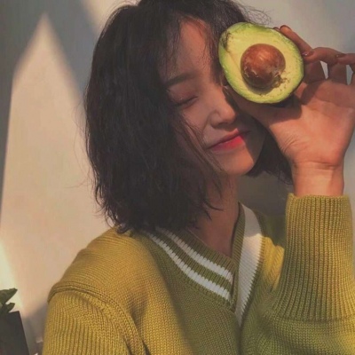 可盐可甜的女生头像