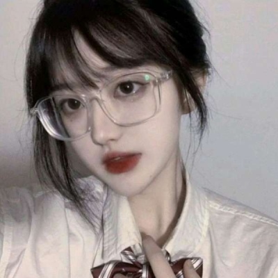 高冷女生真人头像 拿图dd 礼貌拿图图源网络 侵权会删掉.