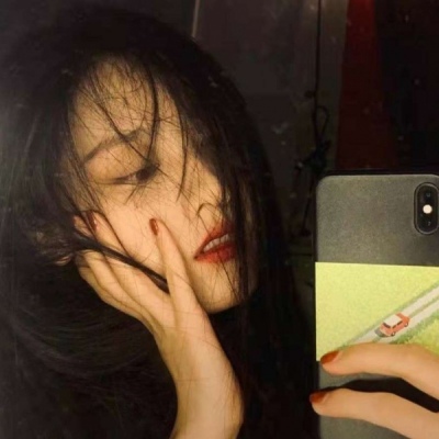 少年的肩应该担起草长莺飞和明月清风