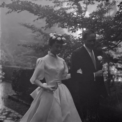 √赤道的温度从未融化乞力马扎罗的的雪。