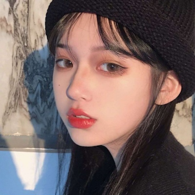 女头 黑夜再漫长，晨光也终归破晓