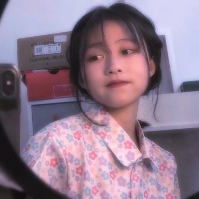 念七 魅力成熟女生温柔头像