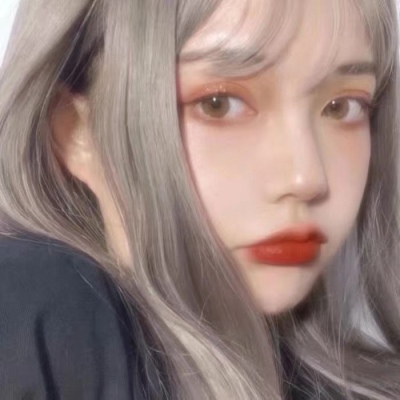 女头 发光不是太阳的专利 你也可以。