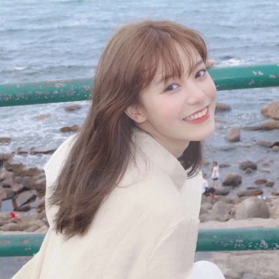 月亮不会奔你而来，星星也不会但我会✨