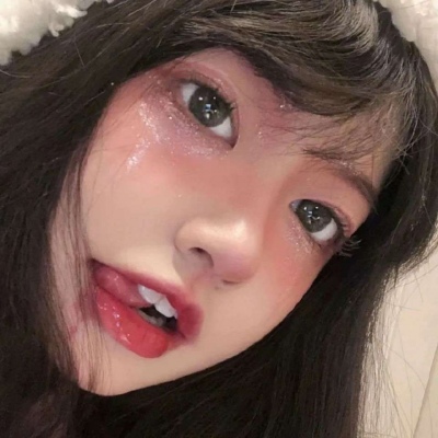 美少女:音乐这东西 开心时入耳伤心时入心/爱了么