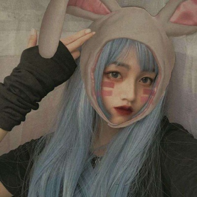 星河滚烫不如我的麻辣烫♡