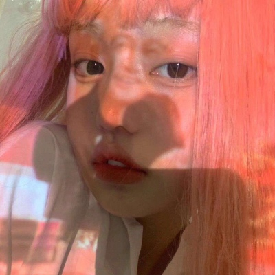 祁安辞：个性风格玩网女头